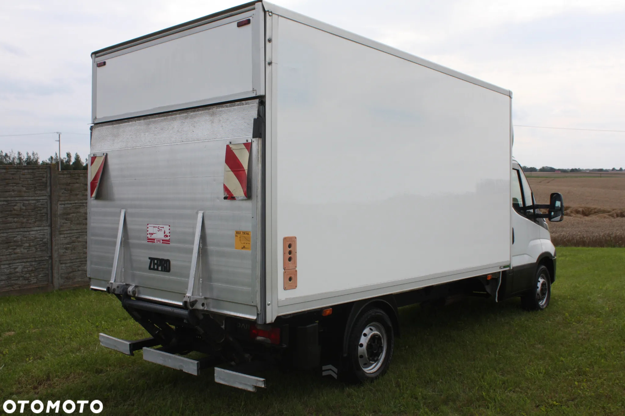 Iveco DAILY 35S15 - 3