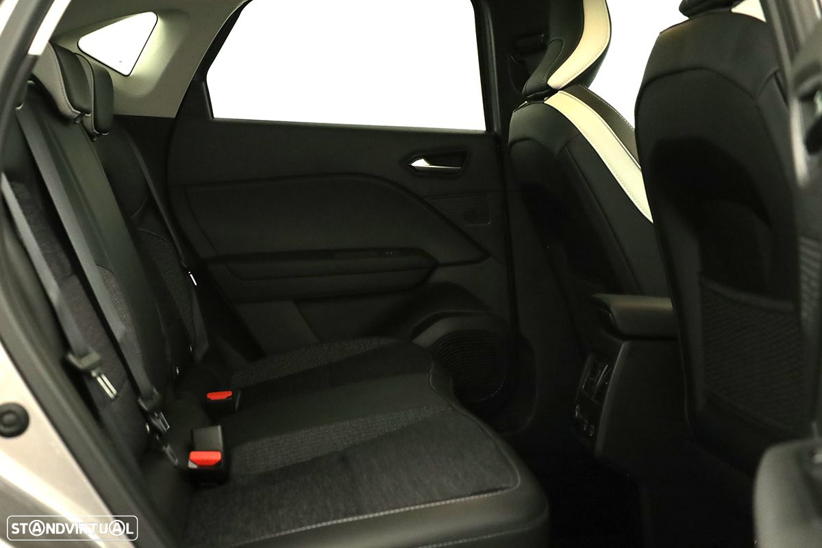 Renault Captur 1.0 TCe Techno Bi-Fuel - 24
