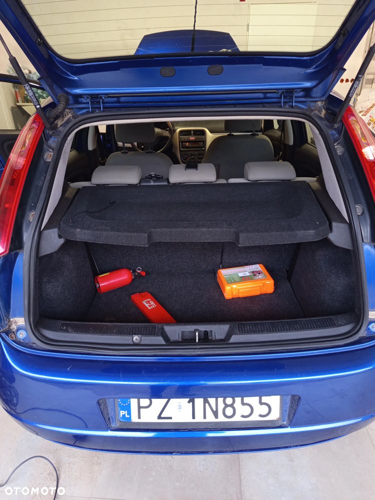 Fiat Grande Punto - 13