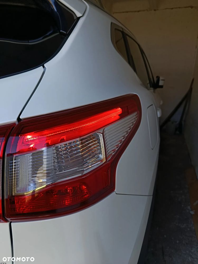 Nissan Qashqai 1.6 DCi Xtronic TEKNA - 22
