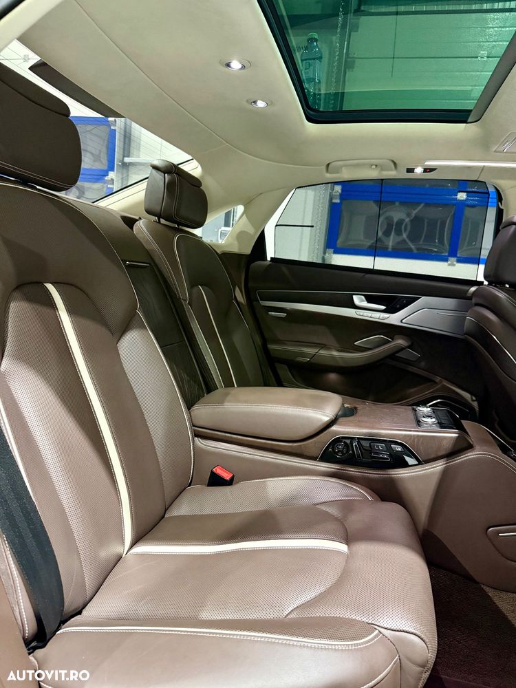 Audi A8 4.2 TDI DPF (clean diesel) quattro tiptronic Lang - 10