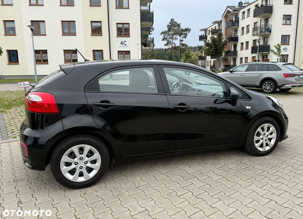 Kia Rio 1.2 M - 16