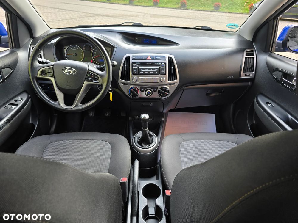 Hyundai i20 - 16
