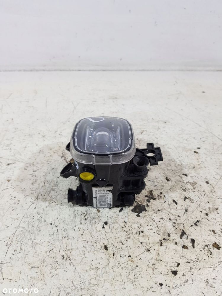 halogen prawy przód 261504122r renault clio v captur trafic - 4