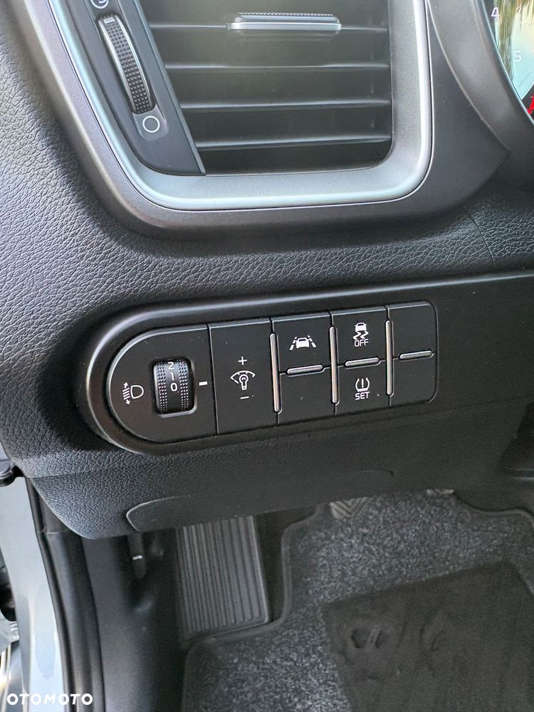 Kia Ceed 1.6 CRDi 136 ISG Dream-Team Edition - 14