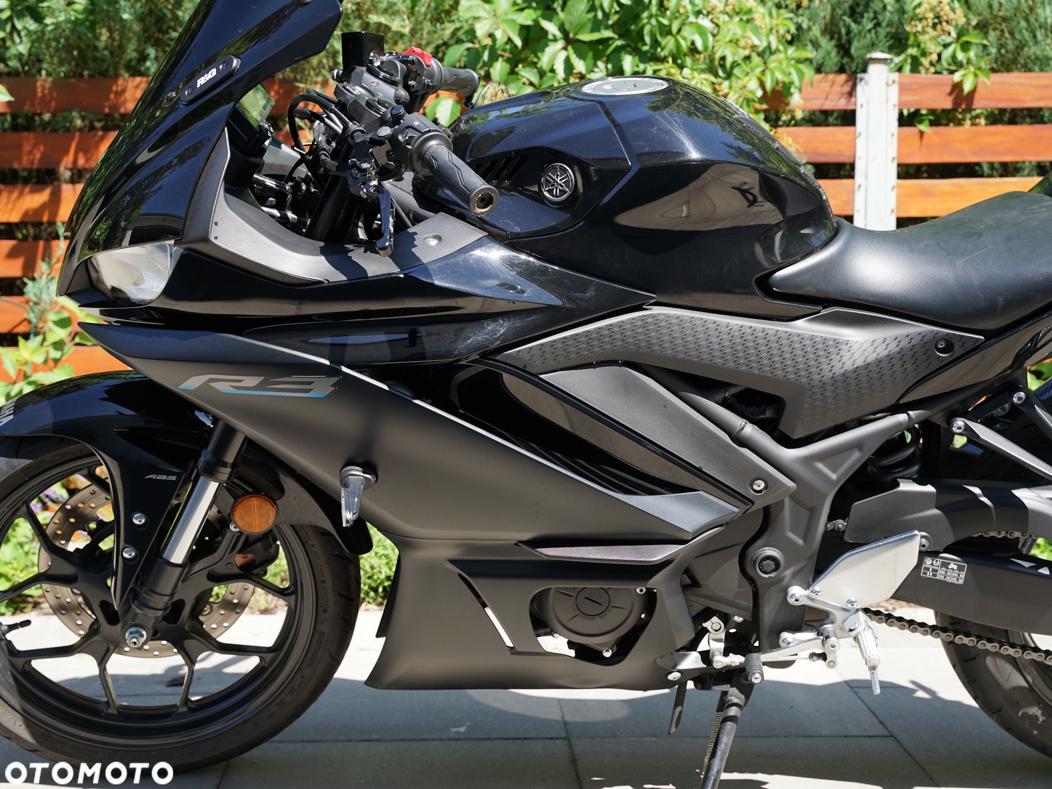 Yamaha R3 - 9