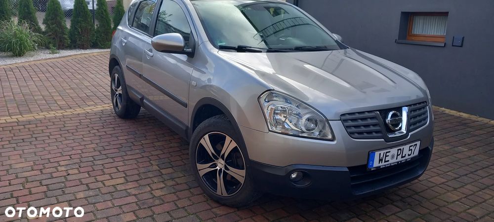 Nissan Qashqai - 1