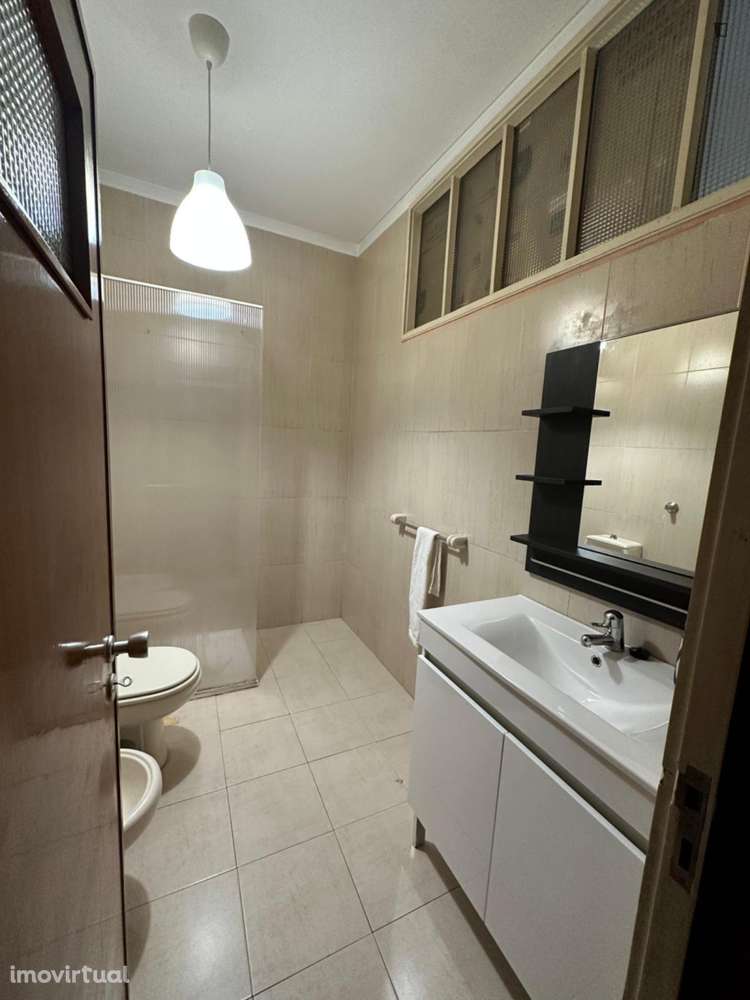 Apartamento com 2 quartos - localizado em Massarelos Porto - Grande imagem: 4/6