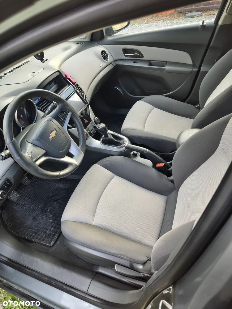 Chevrolet Cruze 2.0 VDCi LS - 21
