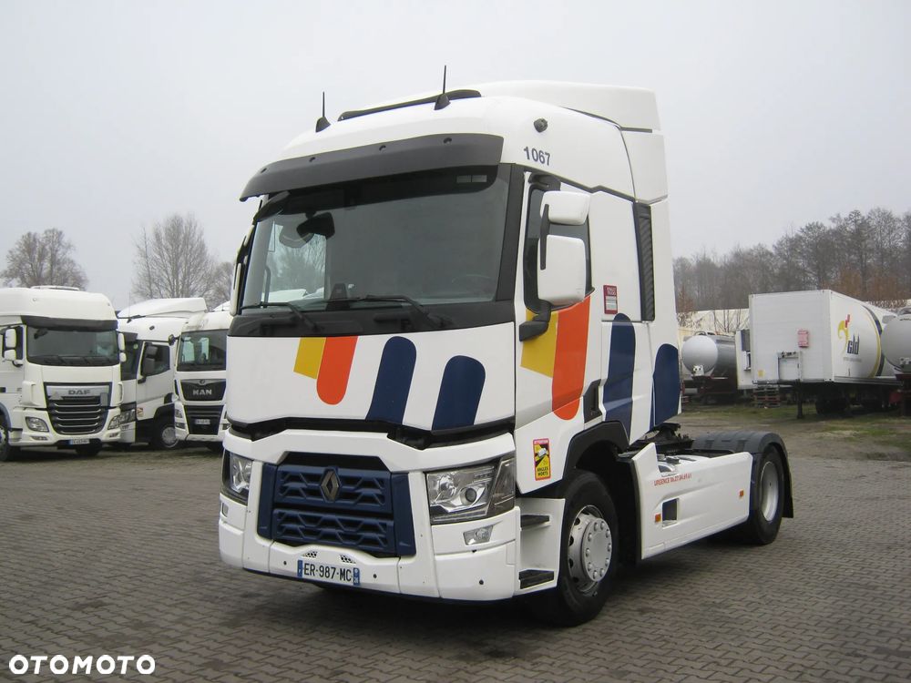 Renault T-460 SPROWADZONE - 1