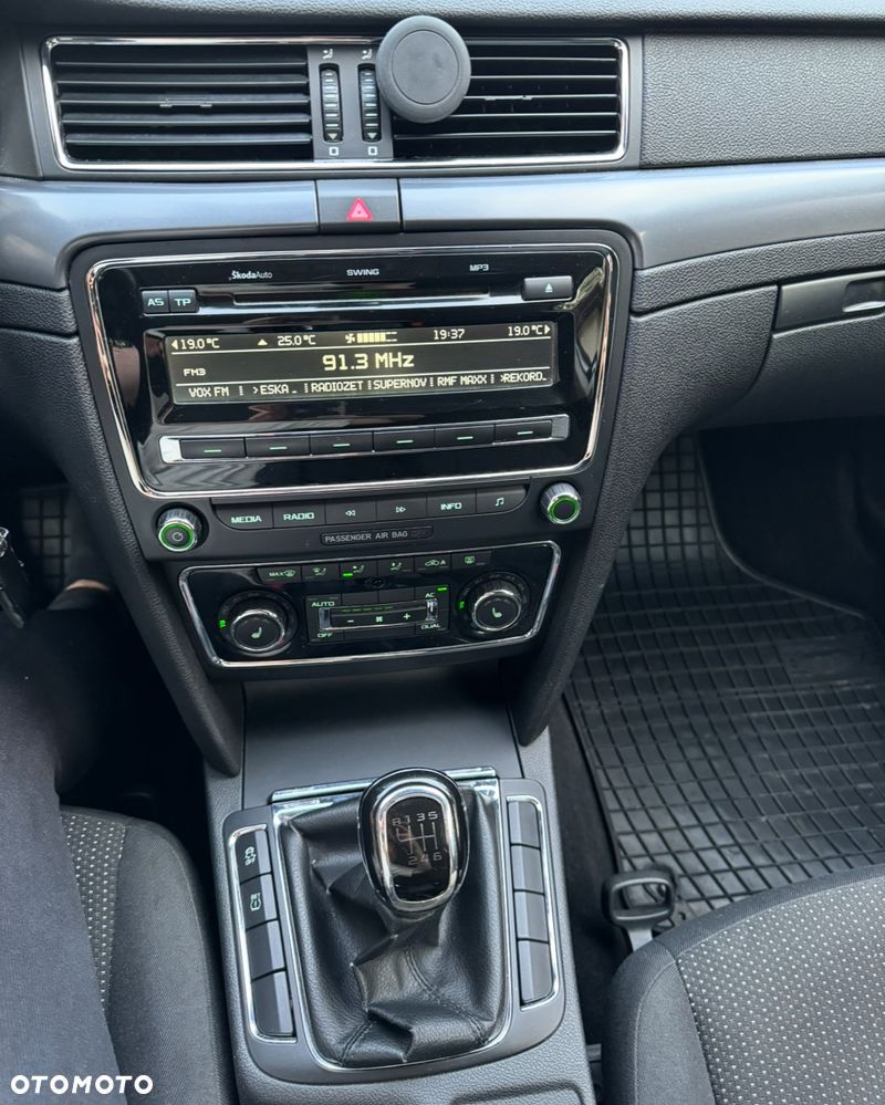 Skoda Superb 2.0 TDI PD Ambition - 12