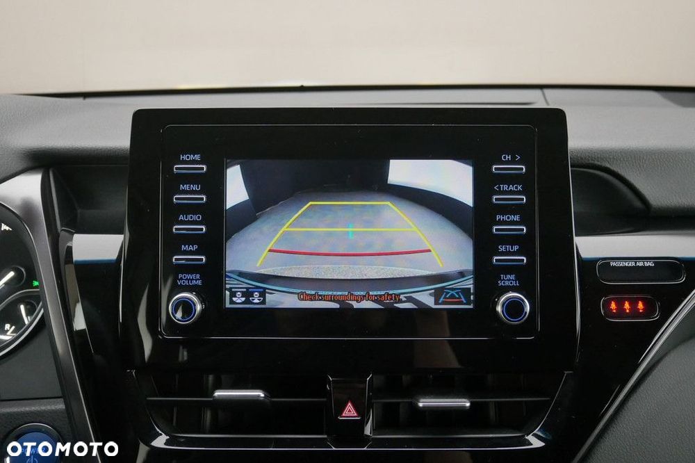 Toyota Camry 2.5 Hybrid Comfort CVT - 18