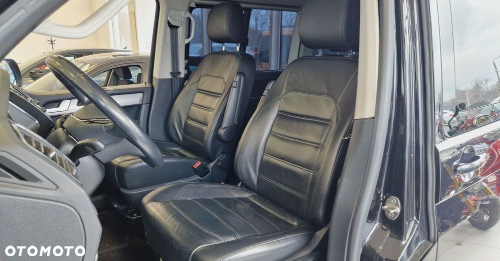 Volkswagen Multivan - 17