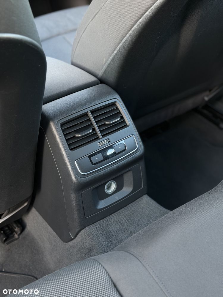 Audi A4 Avant 2.0 TDI - 22