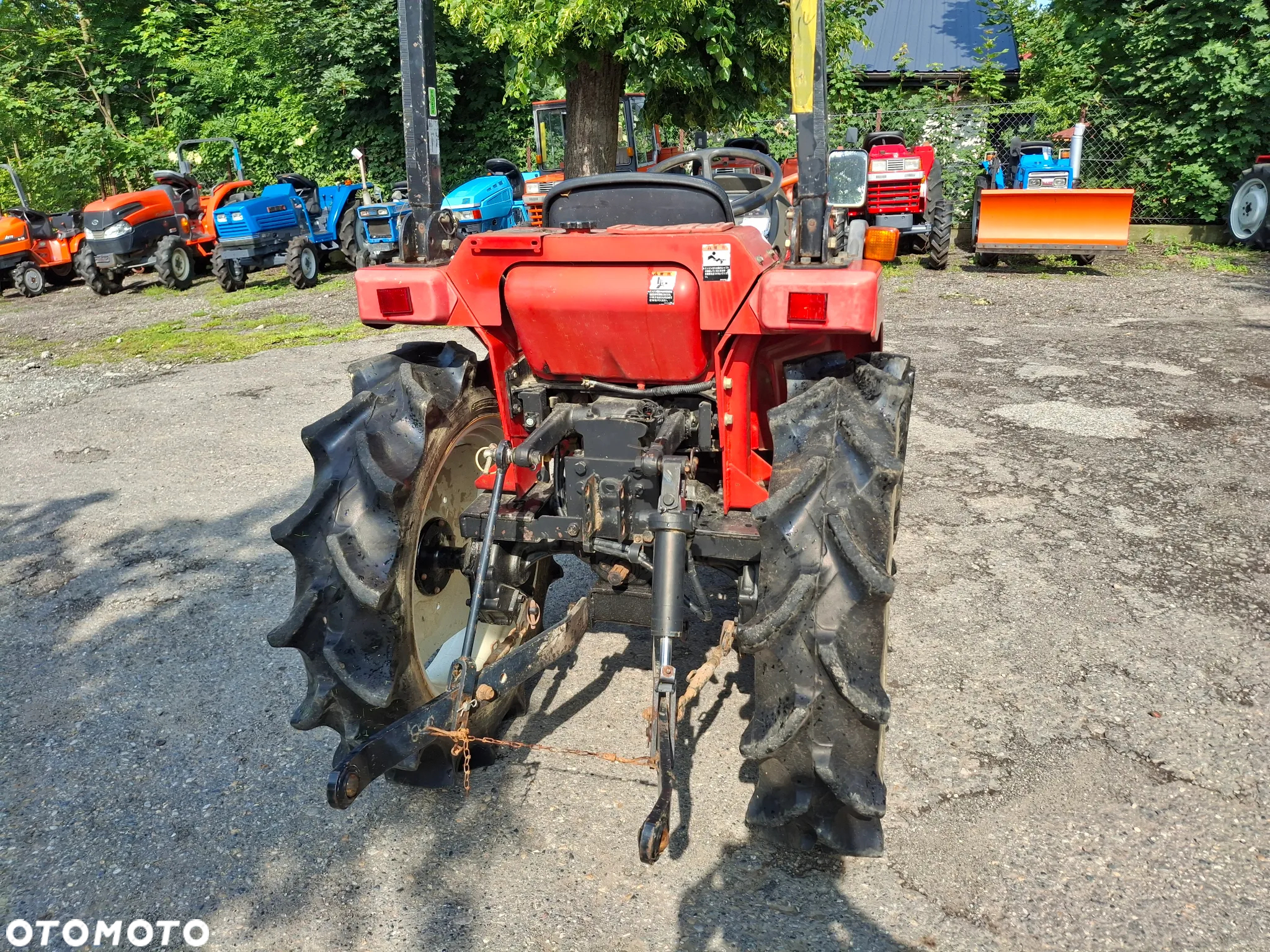 Mitsubishi MT200  4X4 - 3