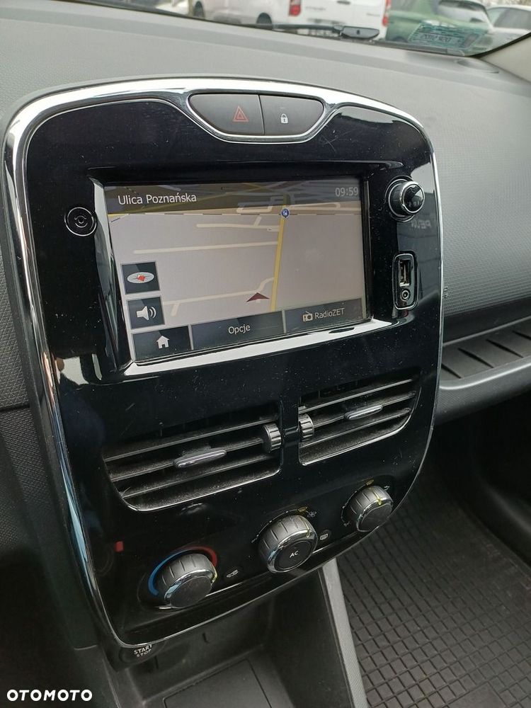 Renault Clio 1.2 16V Authentique - 17