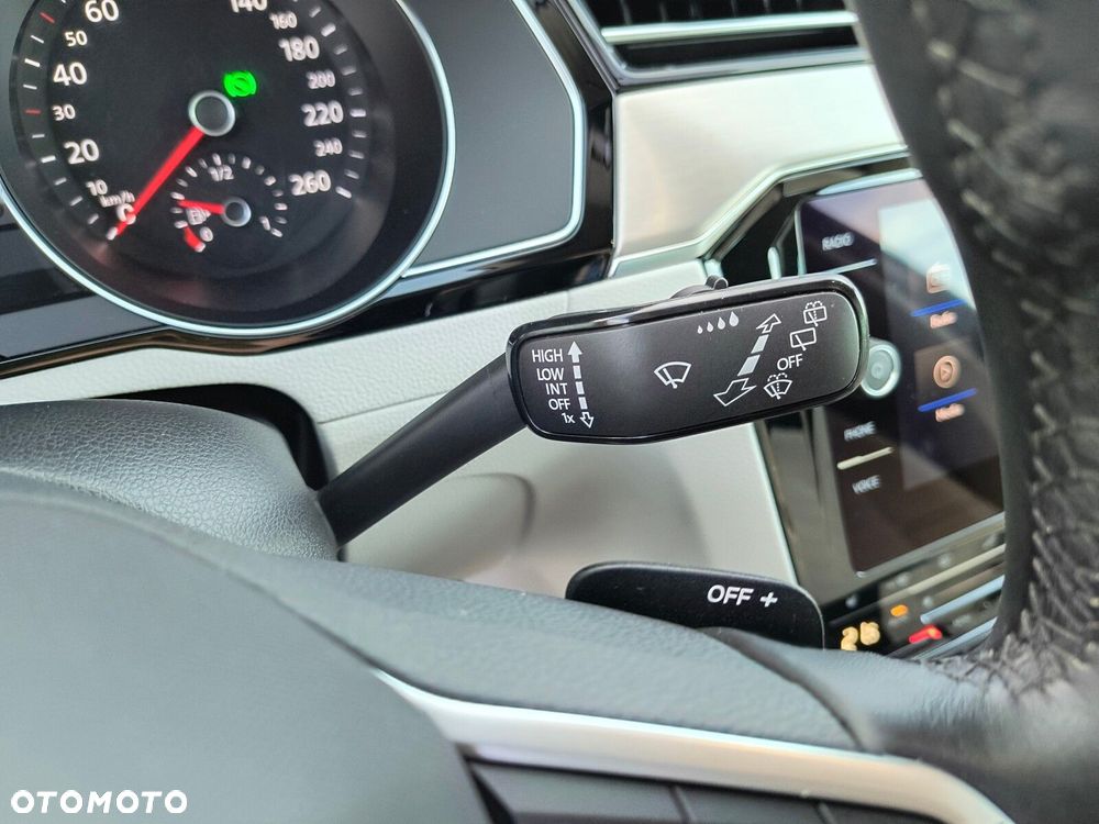 Volkswagen Passat 2.0 TDI Elegance DSG - 25