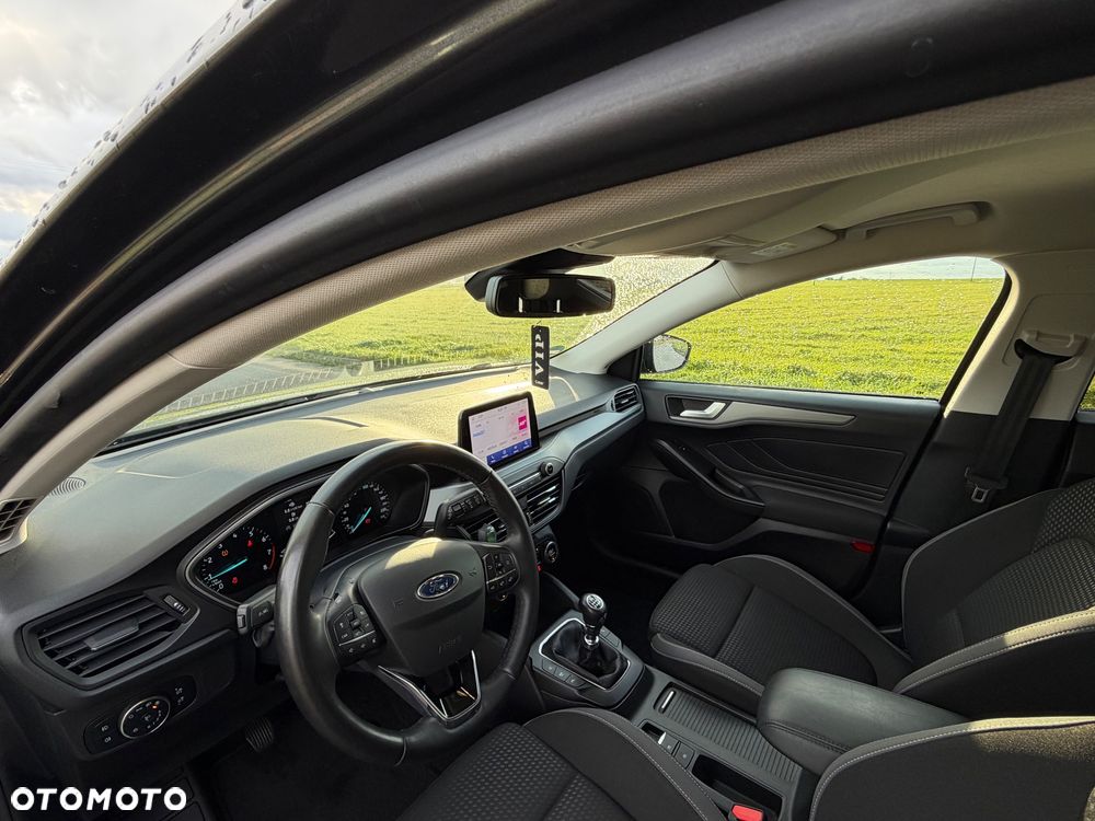 Ford Focus Turnier 1.0 EcoBoost Start-Stopp-System COOL&CONNECT DESIGN - 34