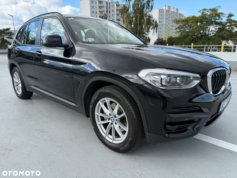 BMW X3 xDrive20d Advantage - 11