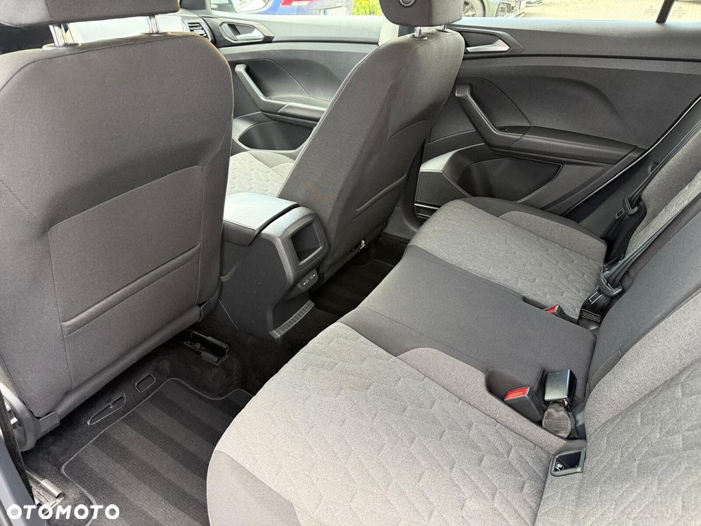 Volkswagen T-Cross - 15