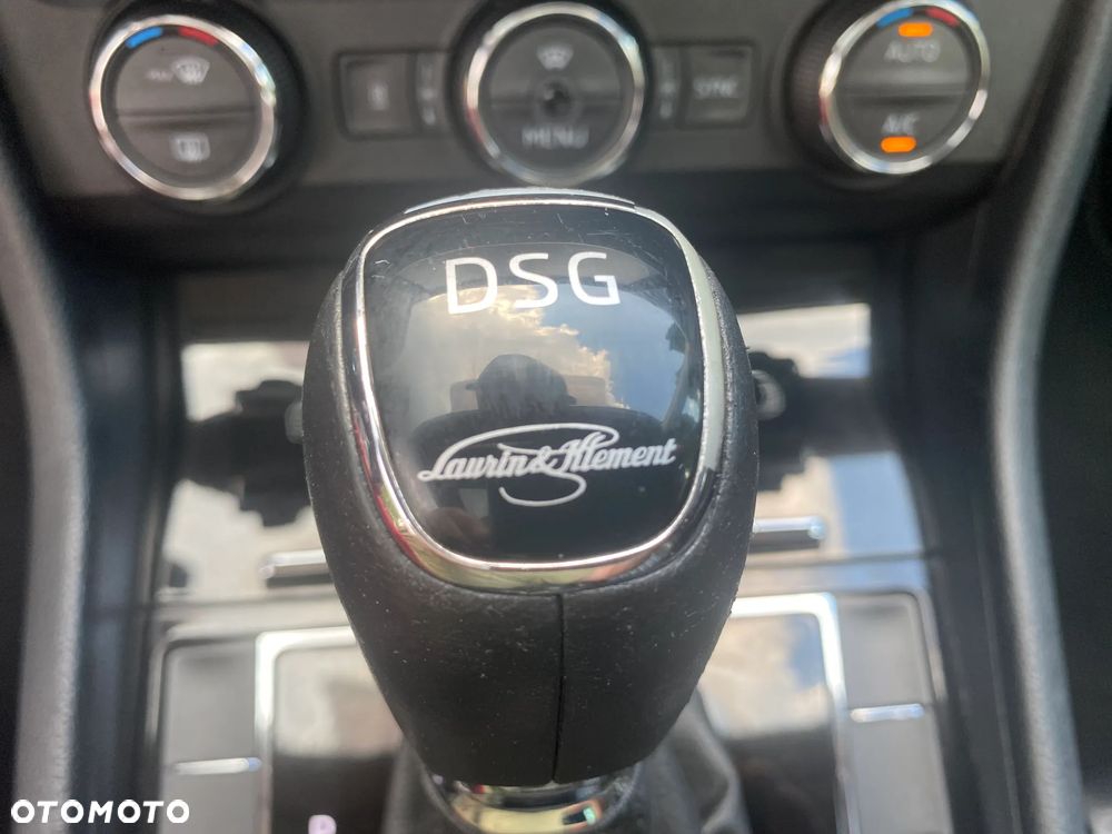 Skoda Superb 2.0 TDI L&K DSG - 28