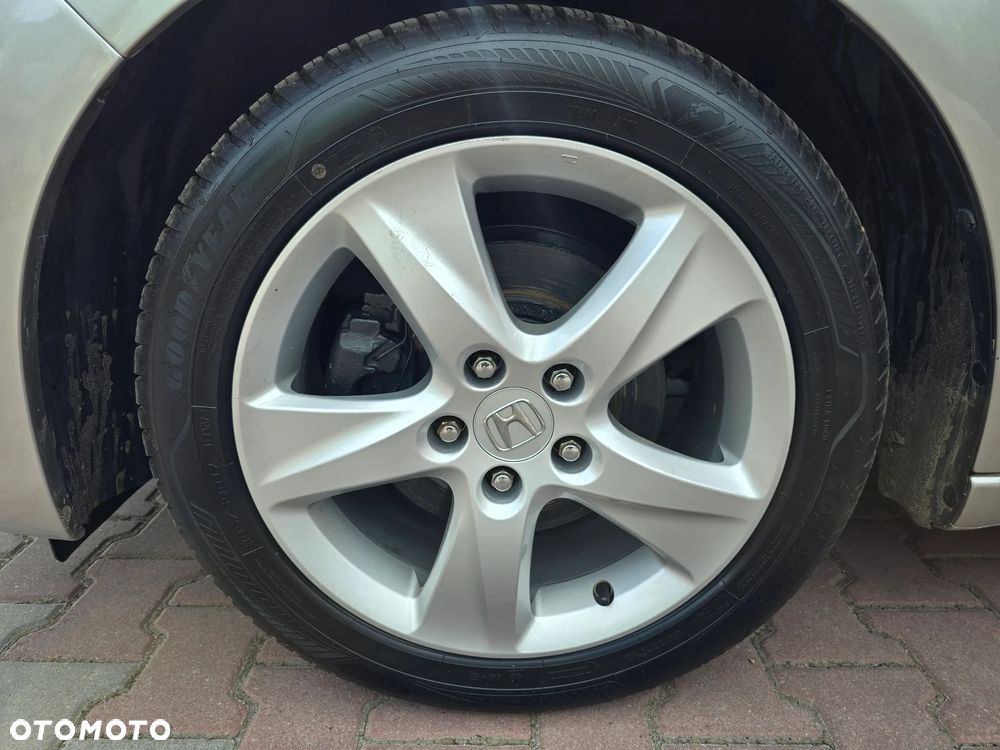 Honda Accord 2.0 Elegance 50 Jahre Edition - 18