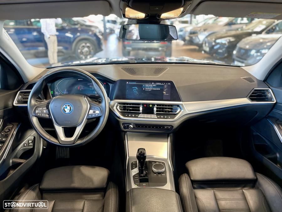 BMW 320 e Line Luxury Auto - 35