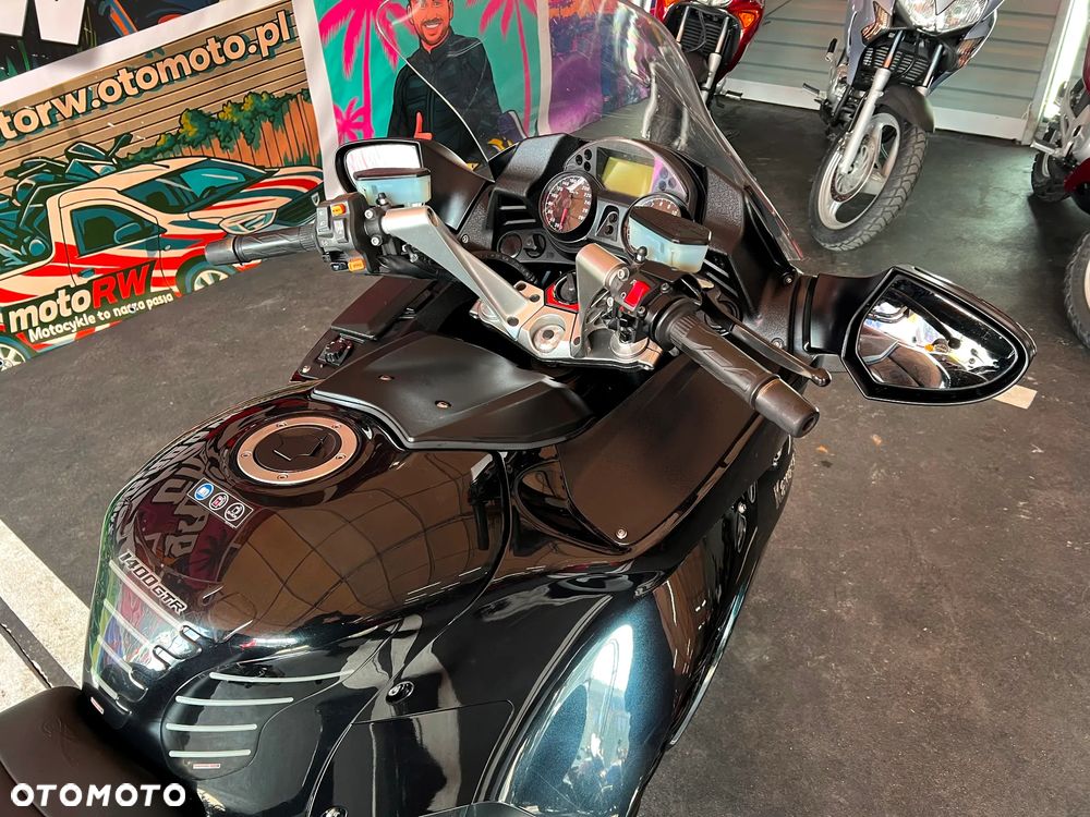 Kawasaki GTR - 13