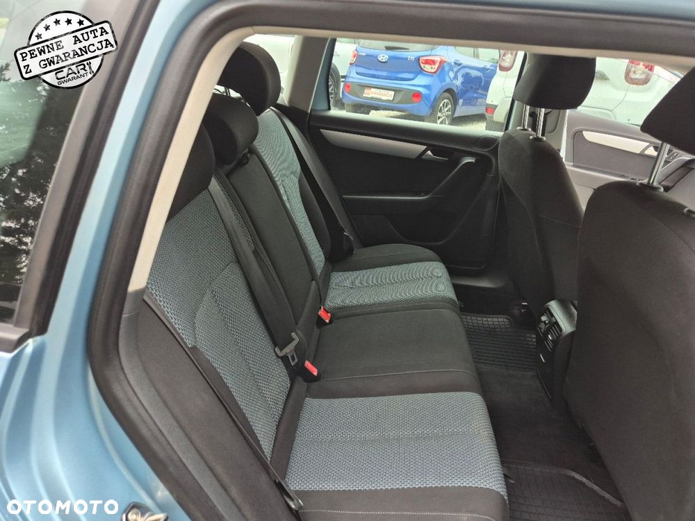 Volkswagen Passat - 17