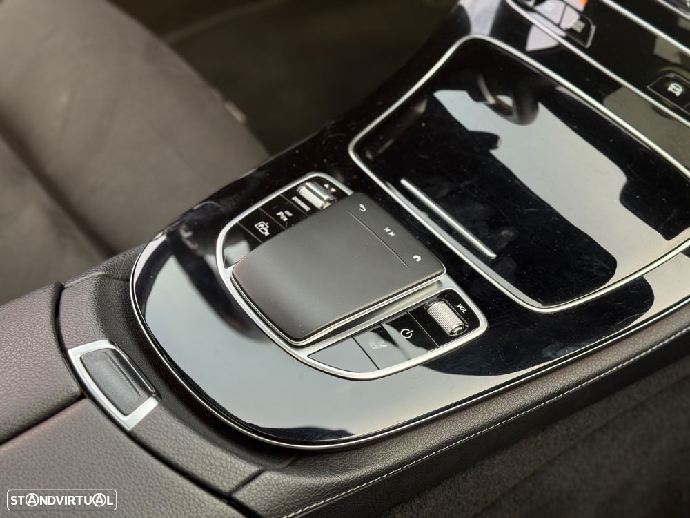 Mercedes-Benz E 300 de AMG Line - 8
