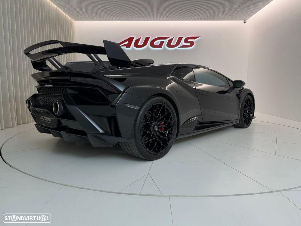 Lamborghini Huracán STO - 4