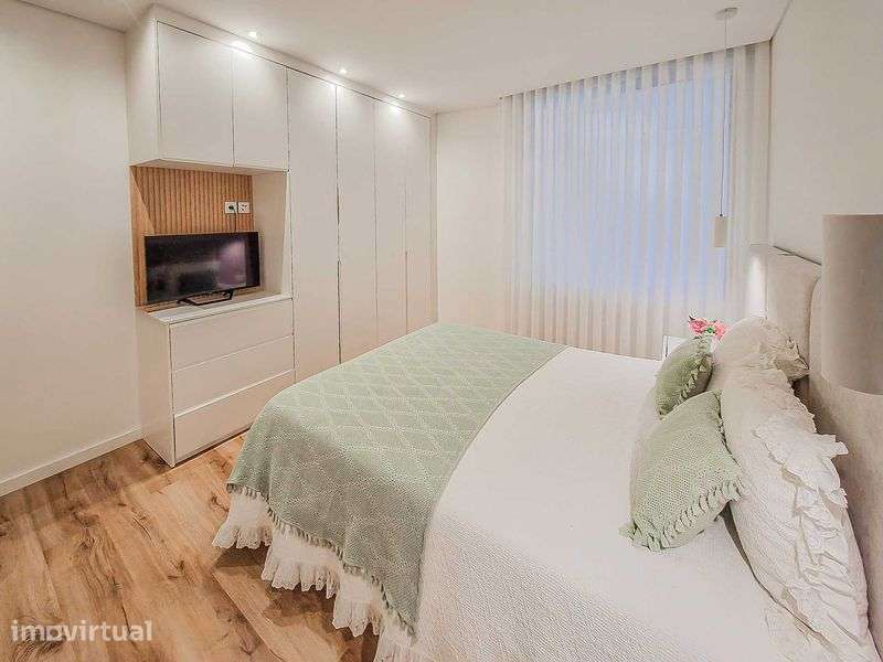 Apartamento T2 em AVER-O-MAR, 30 metros da praia - Grande imagem: 2/10