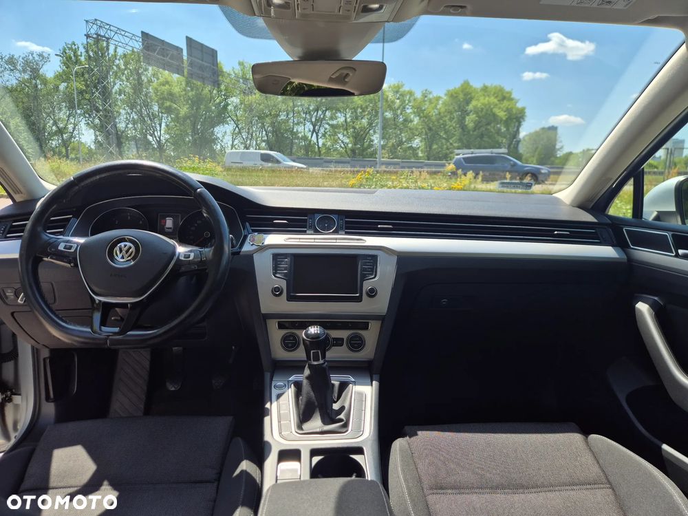 Volkswagen Passat 2.0 TDI BMT Comfortline - 13