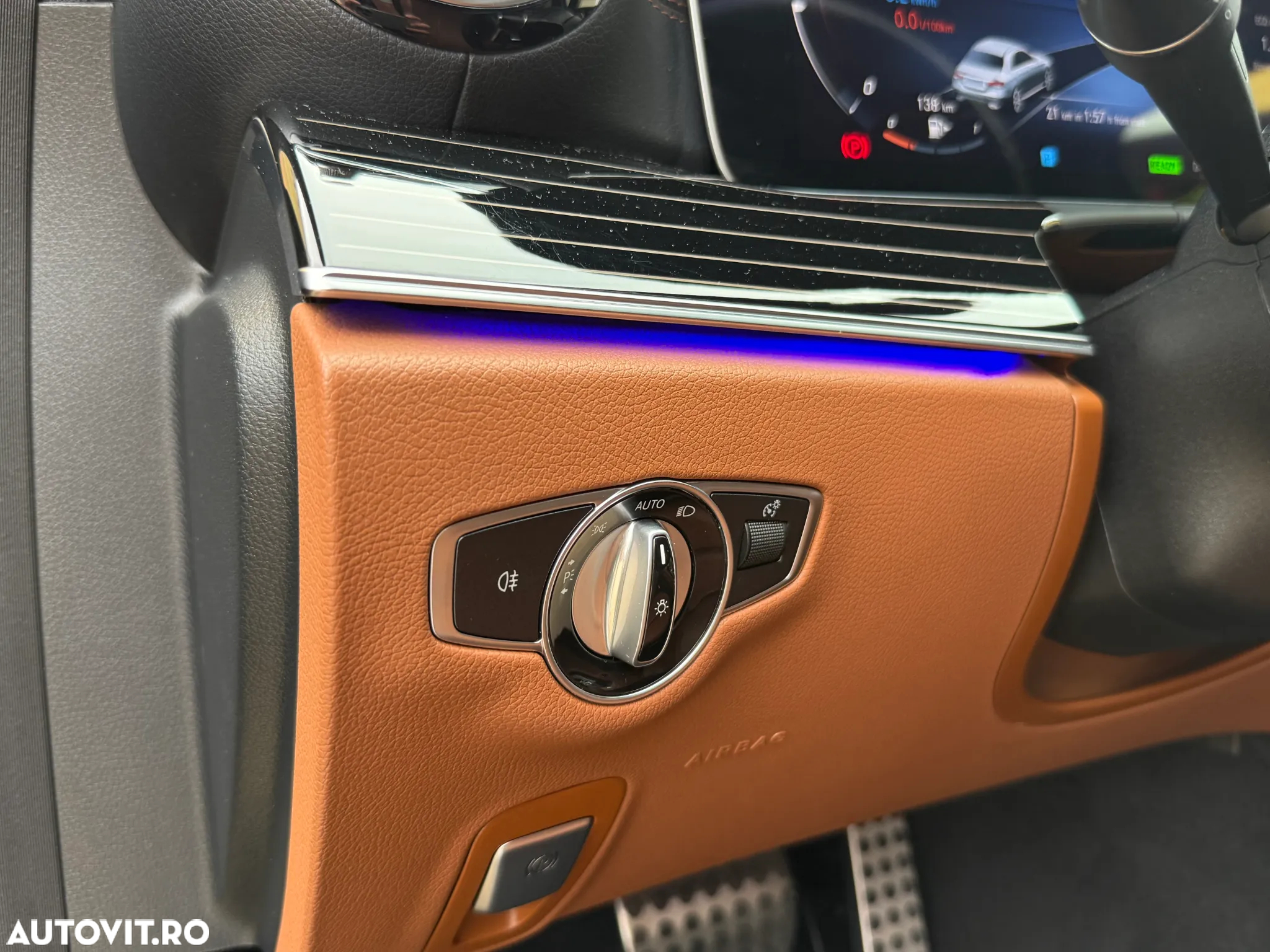 Mercedes-Benz E 300 T 9G-TRONIC AMG Line - 38