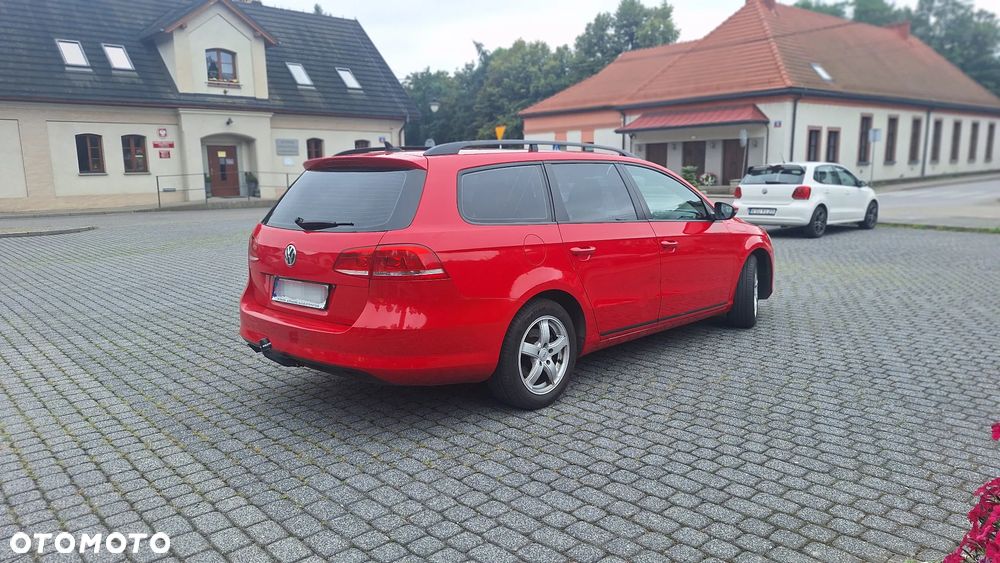 Volkswagen Passat 1.6 TDI Comfortline - 3