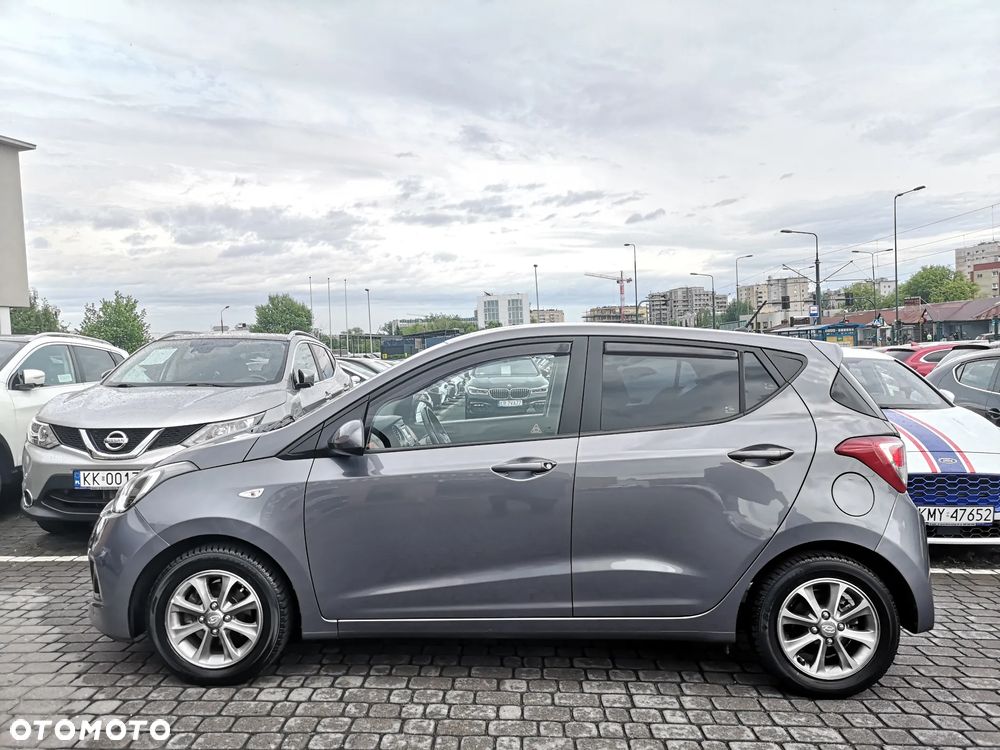 Hyundai i10 1.2 Fifa World Cup Edition - 6