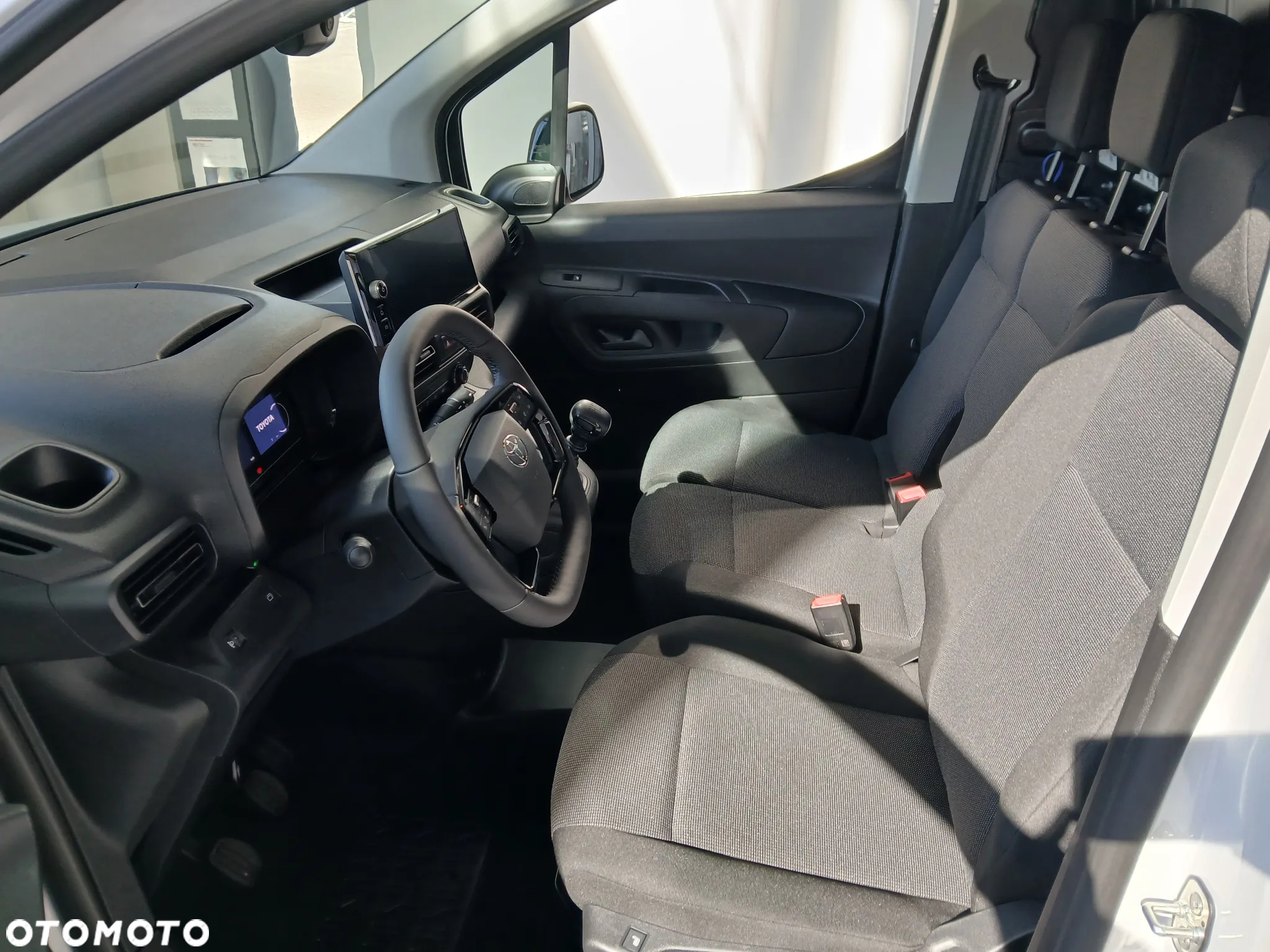 Toyota PROACE CITY - 8