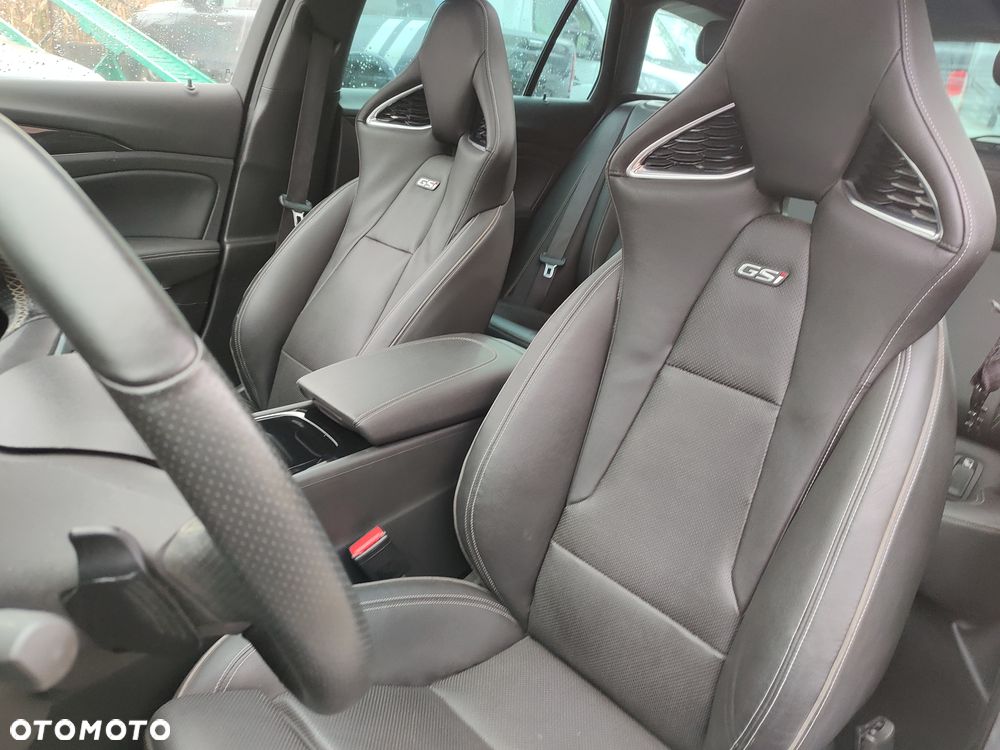 Opel Insignia - 27