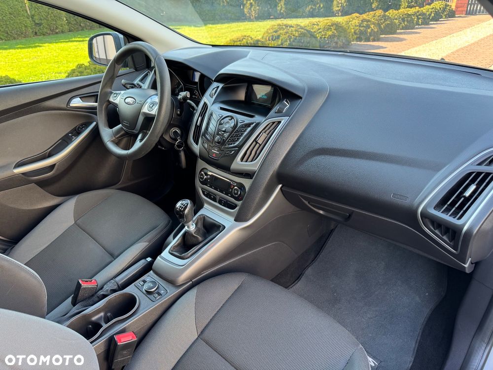 Ford Focus - 16