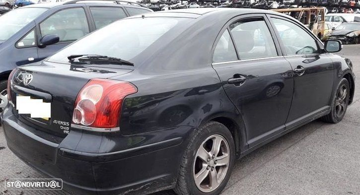 Toyota Avensis T25 2.0 D4D de 2008 disponível para peças - 4