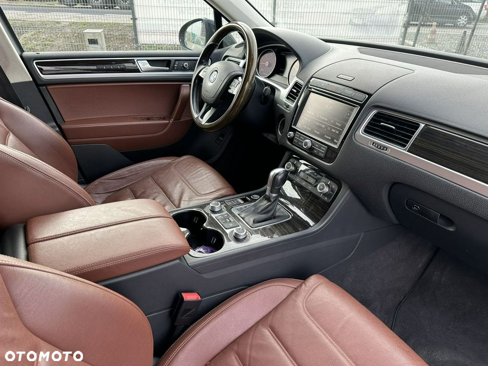 Volkswagen Touareg 3.0 V6 TDI BMT Business Line - 18
