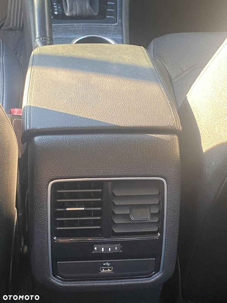 Volkswagen Passat - 16