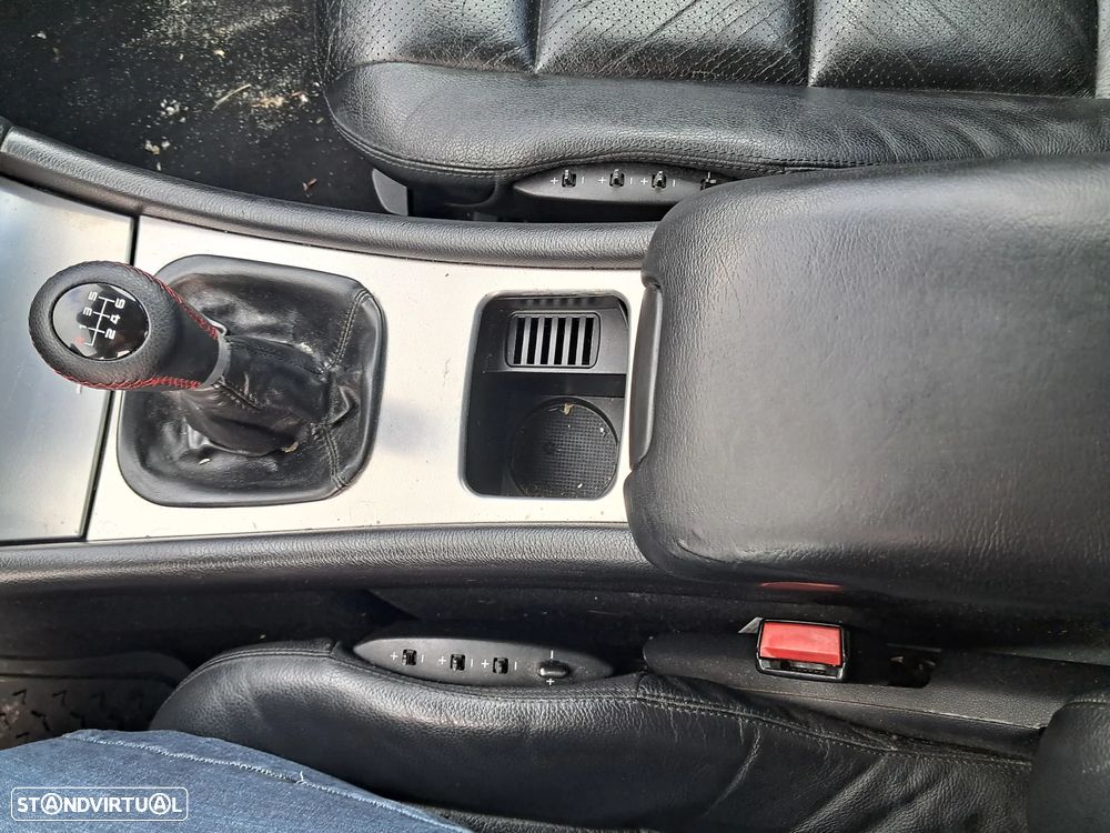 Mercedes-Benz C 200 - 11