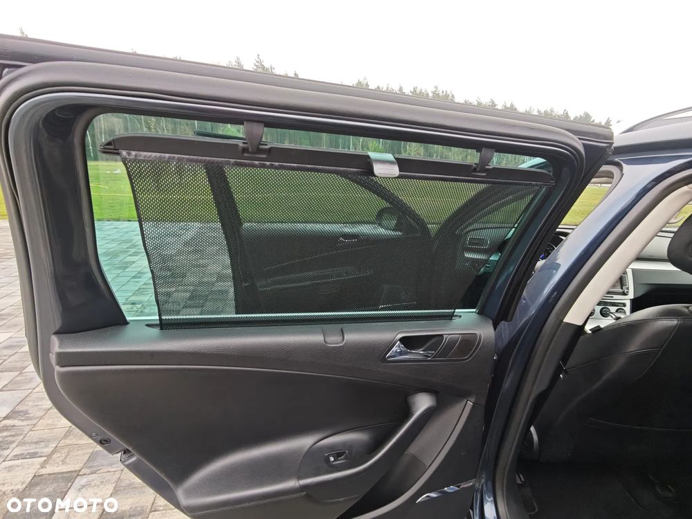 Volkswagen Passat 3.2 V6 FSI 4Motion DSG Highline - 27