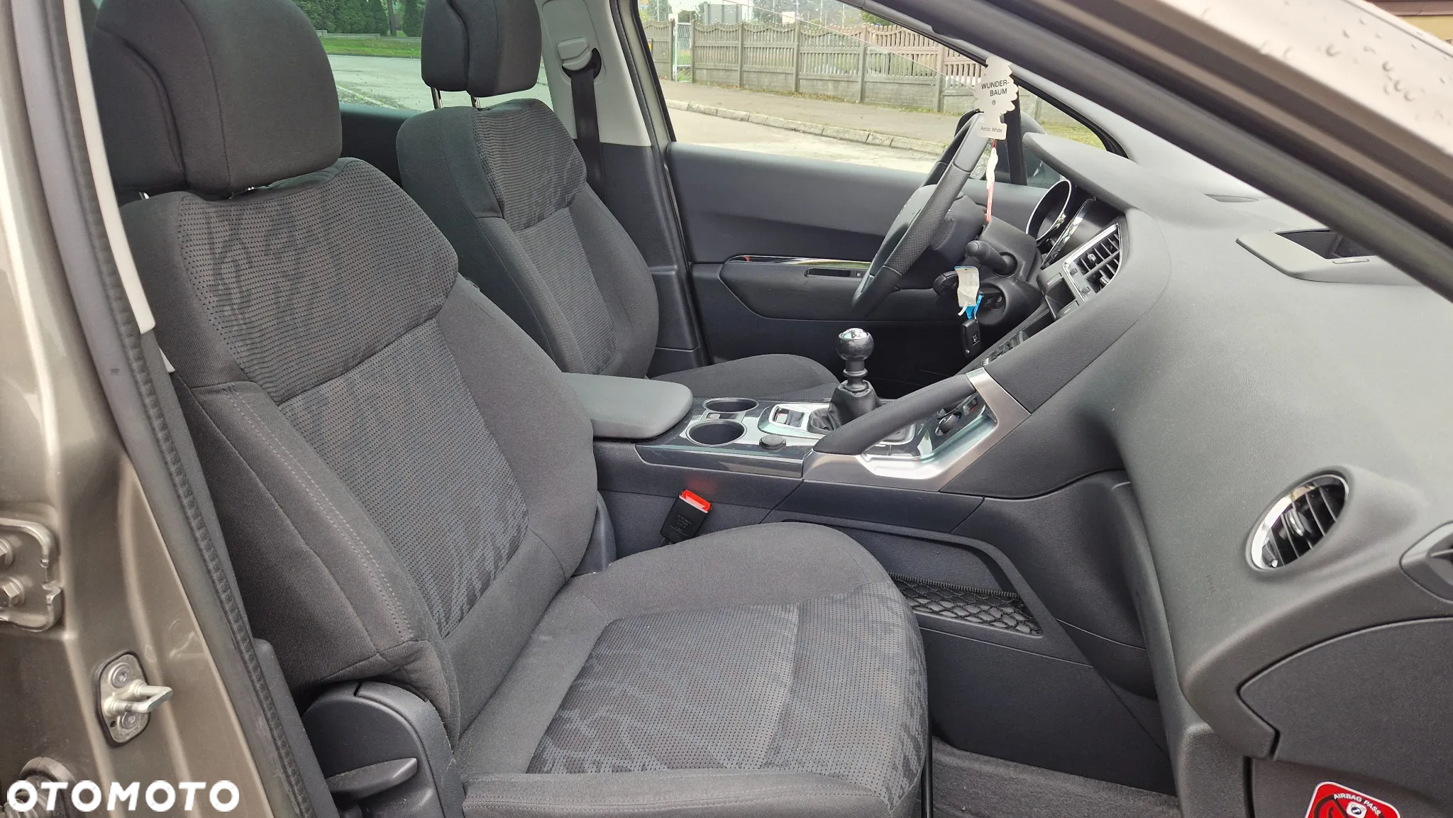 Peugeot 3008 1.6 Premium+ - 8