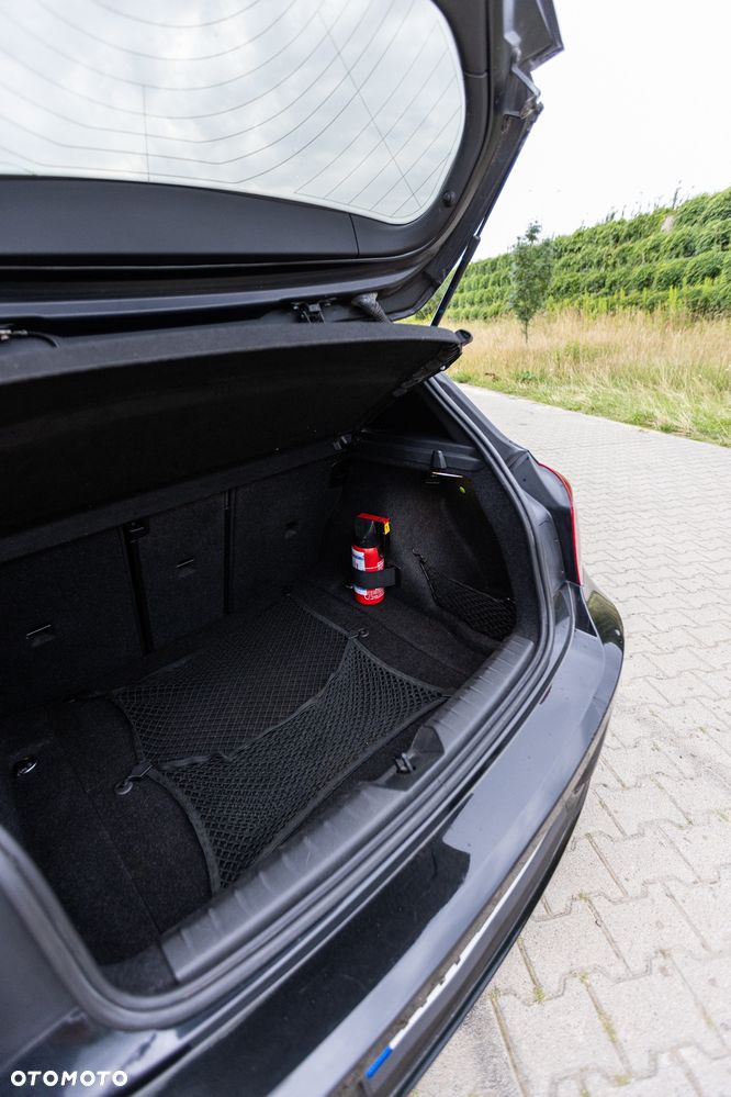 BMW Seria 1 118d Sport Line - 16