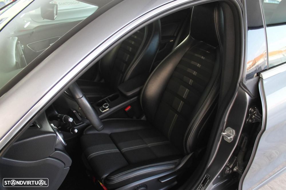Mercedes-Benz CLA 180 d Shooting Brake Urban Aut. - 13