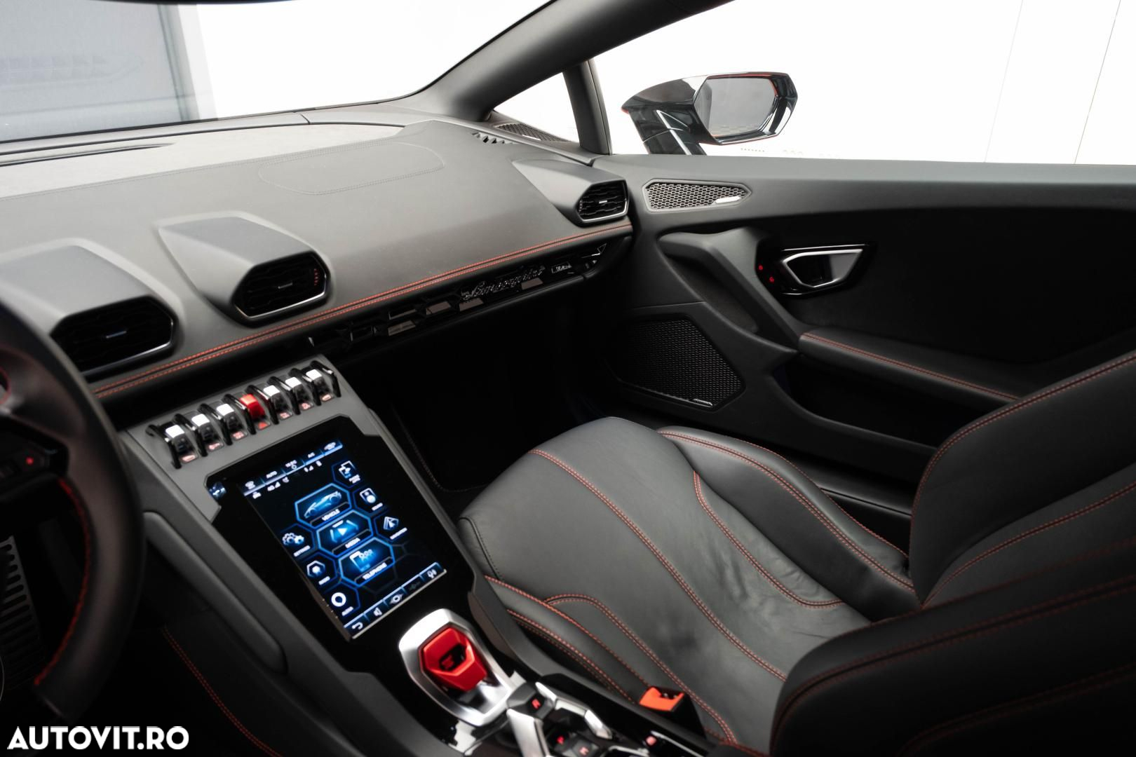 Lamborghini Huracan EVO Spyder - 21