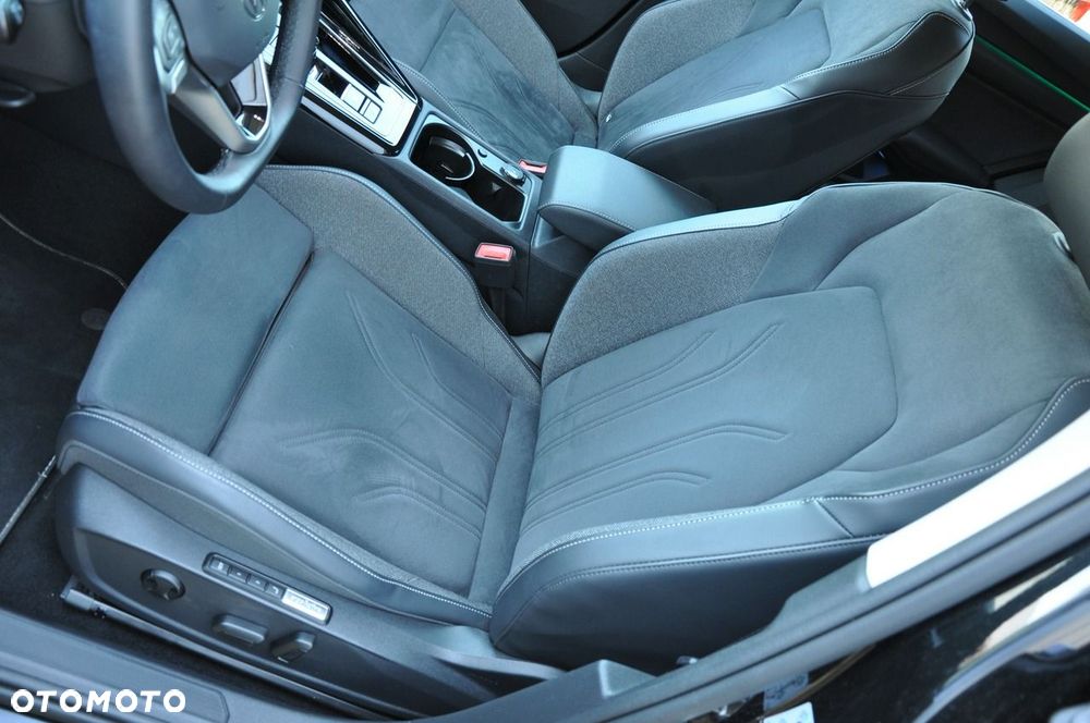 Volkswagen Golf 1.5 eTSI OPF DSG Style - 12