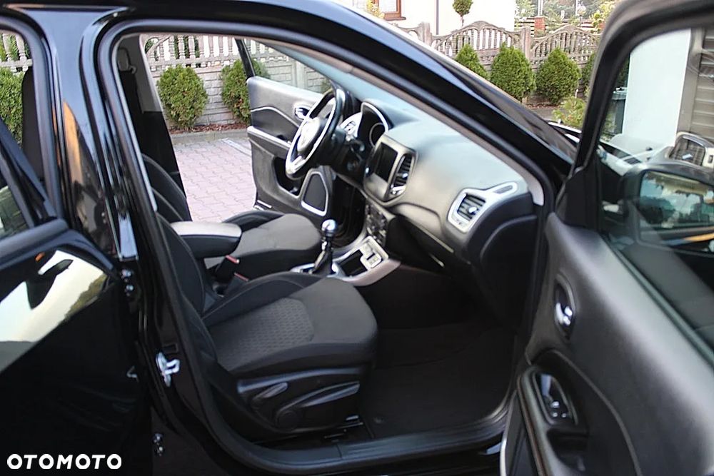 Jeep Compass 1.3 TMair Longitude FWD S&S - 11